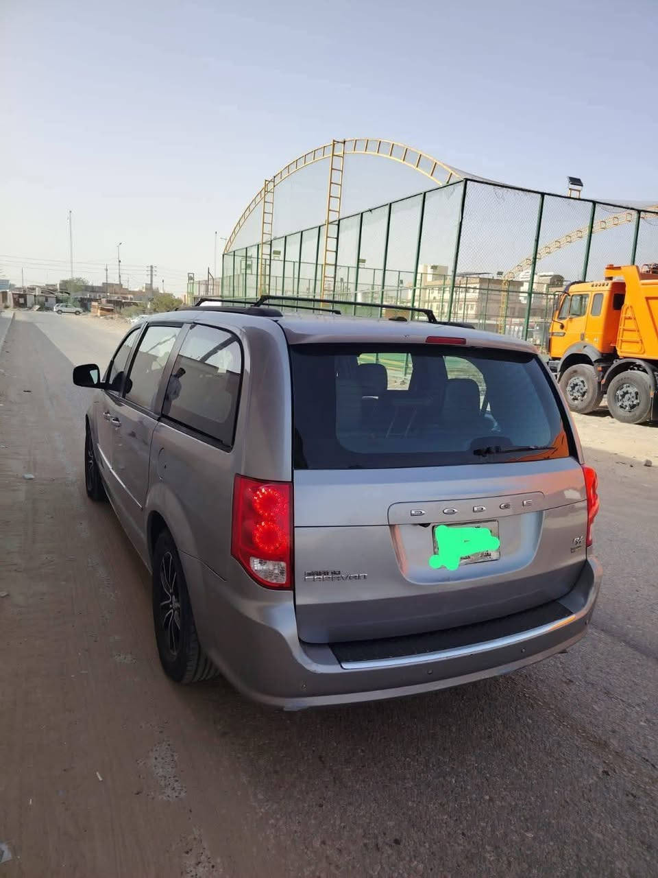 سلام عليكم
سياره دوج كرفان ٢٠١٦ فئه RT
الون رصاصي 
رقم بغداد بسمي
كير ومحرك نضيف وجدد 
المواصفات 
1- الكشنات كهرباء صدر وسايق 
2-البيبان خلفيه كهربائية 
3-تبريد 3 قطع فول تحكم 
4-استيرن متحرك 
٥-تحكم استيرن
٦-محرك 6 سلندر 
٧-جام كهربائي 
٨-شاشه اصليه قلاب
٩-كشنات جلد 
١٠- ويل كب حجم 17 
١١- تشغيل عن بعد 
١٢- فتح بيبان على بصمه 
١٣- سستم صوت  
١٤- اكروز سرعه 
١٥- نضام ايكو
١٦- باب الصندوك كهربائي
١٧- تشغيل اناره داخل بلكامل
١٨- فرس وسط امامي 
١٩-فرس سقف
٢٠- كشنات بلع 
سياره وارد امريكي
السياره حلوه ماشاءالله ونصيفه ابشكل مال جناي 
***********
السعر 145 وبيه مجال
مكان السياره نجف
