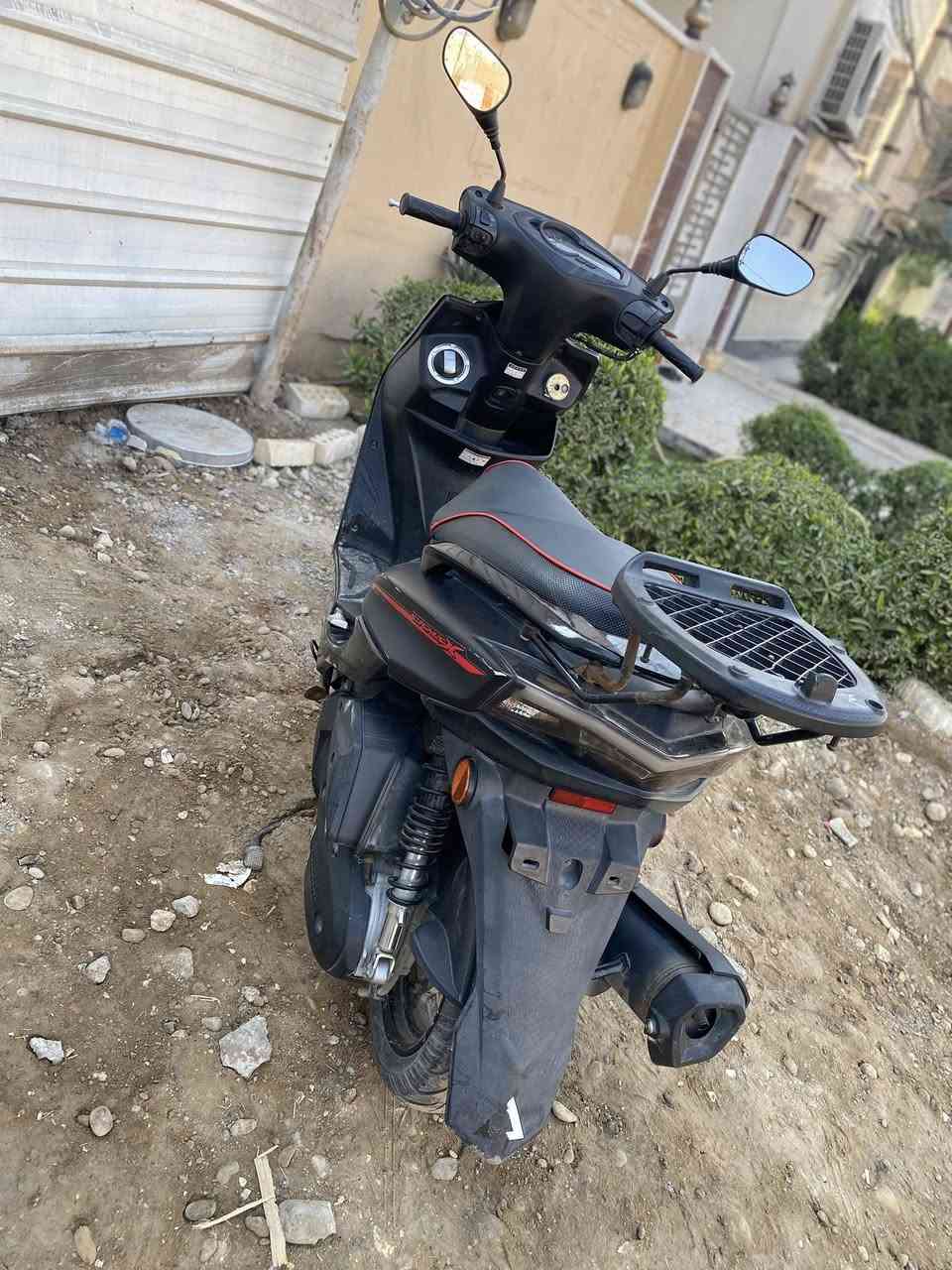 السلام عليكم سكنس شمعه ياباني قبق نفخ دراجه أخت الرمبه جيب فيتر وتعال افحص وين ميعجبك وديها قفل 1400دينار ما ينزل من سعرها لا اتخابرني ولا تعاملني رجاءن اتفيدك انتصل عنواني بغداد المشتل ***********
