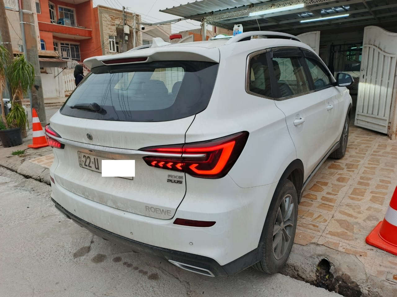 السيارة لوك  بالباكيت  رقم  اربيل       مكينة  15  توربو   
فحص و هزة  جديد   باسمى  
***********
14500  $    لقف
السيارة   بالسنوية   مسجلة   رينوا أربيل, العراق
