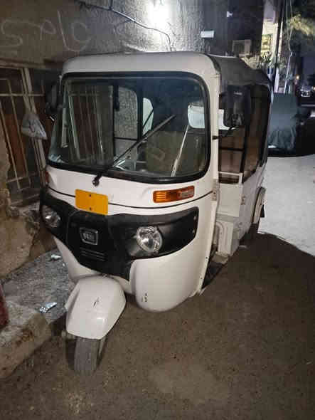 سلام عليكم
تكتك موديل 21
الون ابيض مرقمه مكفوله كفاله عامه
السعر 7.500 وبيها مجال 
العنوان مدينة الصدر 
***********
