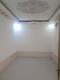 قرب الدب بالناصرية • ٣ غرف • مكيفين سبلت