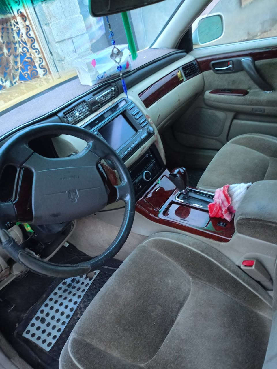 البيع ملكه موديل 2005
رقم بغداد احمر
بيه كص وحده مكفوله من النغل 
مكينه وكير كفاله 
حداديه جديد تخم تاير 
راعيه موجود سويلك وكاله 
السعر 38 وبيه مجال
العنوان ميسان  كميت 
مراوس عادي
رقم ‏‪0781 791 9562‬‏
