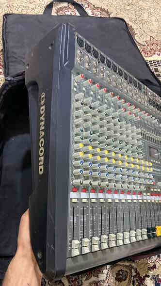 السلام عليكم خدام الحسين جهاز دينكورت
للبيع نضيف مكاني بابل
السعر خاص***********
