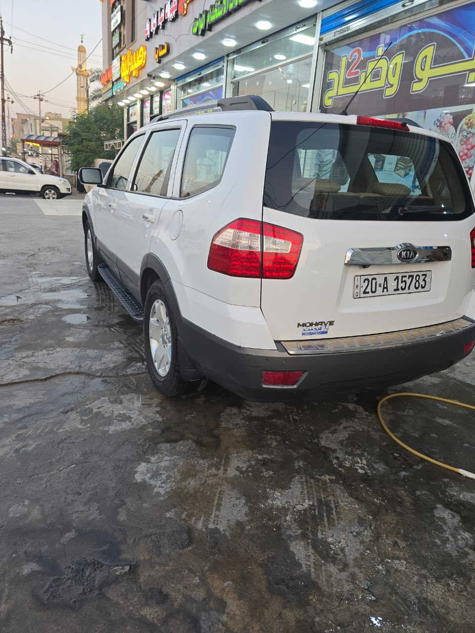 السلام عليكم كيا مهافي 2012
كلين تايتل خليجية بيها فقط بارد صغير باب السايق 
بدون صبغ 
محرك 3600 
السيارة نظيفة كلش 

نص فول 
بصمة 
فتحة سقف
كشنات كهرباء
تحكم ستيرن
كشنات جلد

السيارة كير ومحرك خير من الله 
رقم ديالى الجديد تحويل ثاني يوم 
السعر 163 وبيها مجال 

للتواصل :- ‭0774 024 9186‬

‭0772 346 7999‬
