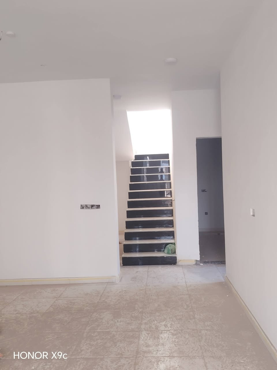 شغل درجة أولى ستلام مهندس شرط () متر) (مكطوعه ***********
