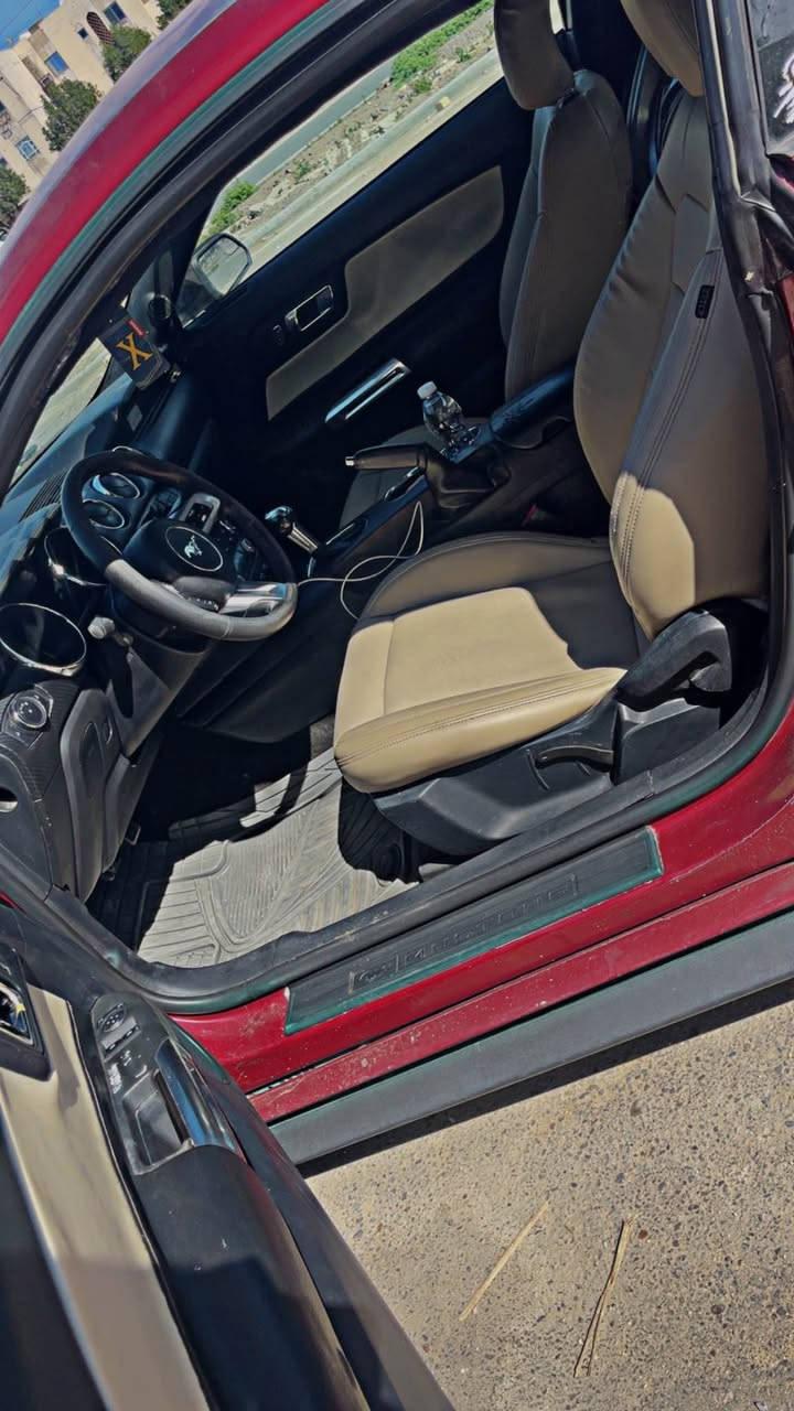 موستنك موديل 2017 
V6
سيارة جاهزة من كلشي 
تايرات جدد مصالهن يومين شادهن  
صبغ حزام سيارة قمارة والجنطة بلاد مابيهن صبغ 

السعر 129 بيهة مجال 
بيع او مراوس
 *********** بغداد, العراق
