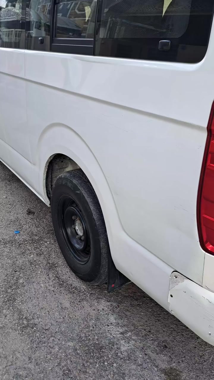 السلام عليكم جنبي اج تو ٢٠١٧ السياره جاهزه ما ناقصه شي للاتصال ***********
