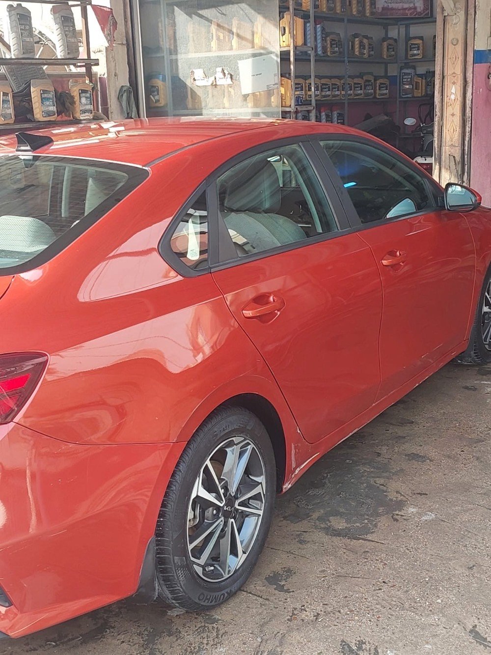 السلام عليكم 
فورتي للبيع 2023 
رقم بغداد معوقين
سياره جديده حداديه تخم تاير 
كير AT المرغوب المكينه كفاله
ماشيه 45mil
السعر 145$  
***********