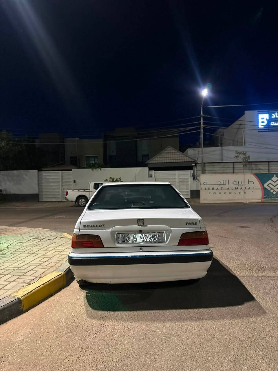 السلام عليكم ، بيجو بارس للبيع موديل ٢٠١٨
بيجو بارس اوتماتيك بلادي 
السيارة كشنات كهرباء و ABS وحساس وكاميرا

السيارة كفالة عامه عدا تكحيل بسيط مبين ب السونار 
رقم قادسية بس تداور ب النجف

" مكان السيارة بـ النجف "

السعر ٦٣ وبيها مجال 

للتواصل : ***********
