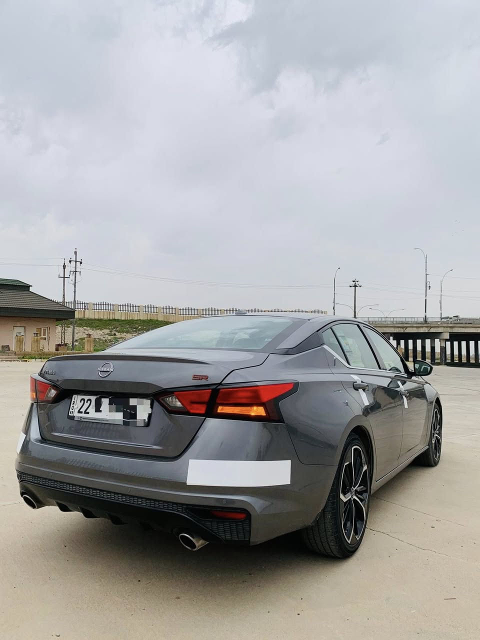 السلام عليكم 
نيسان التيما للبيع موديل 2024 
مواصفات SR ماشي 29 ميل 
شرط التحويل والغرامات السياره جديد مرقم عنوان السياره كركوك 
***********
واتساب
