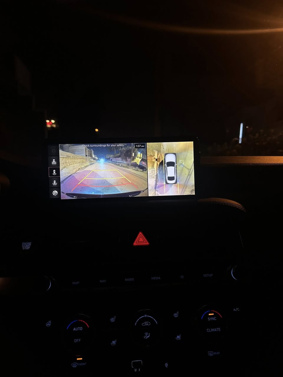 🚗 للبيع – 2023 Genesis G70 Sport + Prestige  22.000km.  AWD
———————————- 
جينسس G70 ( سبورت + برستيج ) 2023 اعلى فئة 
محرك ( 3.3TT ) Awd فور ويل 
اللون احمر ( هاڤانا ) 
السيارة حادثها  جاملغ السائق والبنيد (ايرباك ستيرن ) 
بيها اربع اصابع pdr بجاملغ الخلفي للسائق
العداد ( 22 ) الف كيلو 
السعر ( $27,000 ) 270 ورقة 
🔴 المواصفات الخارجية 
1. بانوراما
2. ويل 19 تو سايز
3. كامرات عدد 4  
4. ترحيب مرايا جانبية ( علامة جينسس ) 
5. حساسات امامي خلفي 
6. رادار امامي تفاعلي 
7. سستم بريكات بريمبو 
8. صندوق ذكي ( يفتح عند الاقتراب ) 
9. رادارات جانبية ( نقطة عمياء )
 🔴 المواصفات الداخلية 
1. سقف كنتارا اسود 
2. كشنات جلد ( نابا ) تطريز احمر
3. سستم صوت ( Lexicon ) 15 سماعة 
4. نظام ( اوتو هولد ) للتوقف لفترات قصيرة
5. ( تدفئة وتبريد ) كشنات امامي 
7. ( تدفئة ) ستيرن 
8. حساسات مطر 
9. شاحن لاسلكي
‏10. ( Head up display ) او ال ( داتا شو 
11. ‏تبريد قطعتين + نظام ( clean air )
12. خمس وضعيات قيادة 
‏( Comfort & Eco &  sport+  & custom & sport )
تخم تايرات Michelin جديد 

السيارة استخدام على ايدي معتني بيها للاخير من ناحية الدهن يتبدل كل 3000 كيلو بانزين كلة محسن  .
——-
تواصل 📱 +  واتساب
***********
