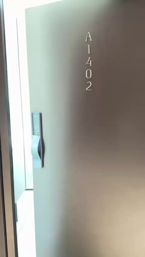 ♦️شقة مؤثثة للأيجار♦️

في برج كافالي في شارع 40 مقابل دريم ستي

تتكون من 👇

 مساحة 99م

 غرفة نوم

صاله

مطبخ

صحيات

طابق 14

للأستفسار أكثر التواصل على الرقم التالي ***********
