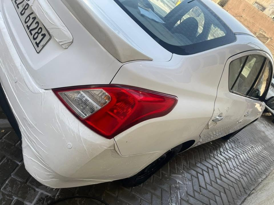 اسلام عليكم  
نيسان سني هندي موديل 2020
بدون قطرة صبغ بيهة بارد فقط 
كير مكينة تبريد كفالة والسونار موجود بلصور 
رقم اربيل هزة سنوية جديدة 2027ولسنوية لل2031
تحويل مباشر 
مكاني بغداد مدينة الصدر 
رقم الهاتف ***********
السعر 96وبيهة مجال
