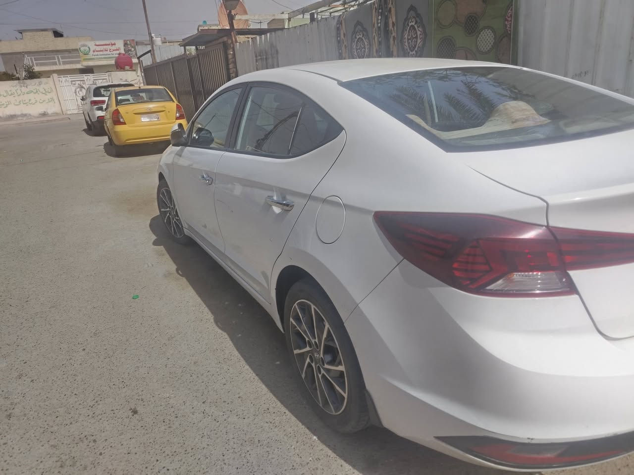 النتره للبيع موديل 2020 خليجي فول مواصفات عده البصمه مكفوله من صبغ محرك 2000دوش رقم بغداد تحويل ثاني يوم تبريد تتدفئه ماشيه 120 الف 
مكاني بغداد حي اور
***********
