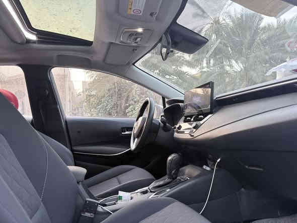 السلام عليكم 
للبيع تيوتا كورلا 2024  خليجي

 تجميع الصين 

 رقم بغداد بأسمي 

 سياره نضيفة كفاله عامة عدا كم شخط. بالدعاميات موضحهن بالصور 

  السياره  ماشيه ٤٥ الف  

سعرها 139 ورقه  وبيه مجال بسيط 

مكان السيارة بغداد حي الجوادين 

اتصال : ***********
