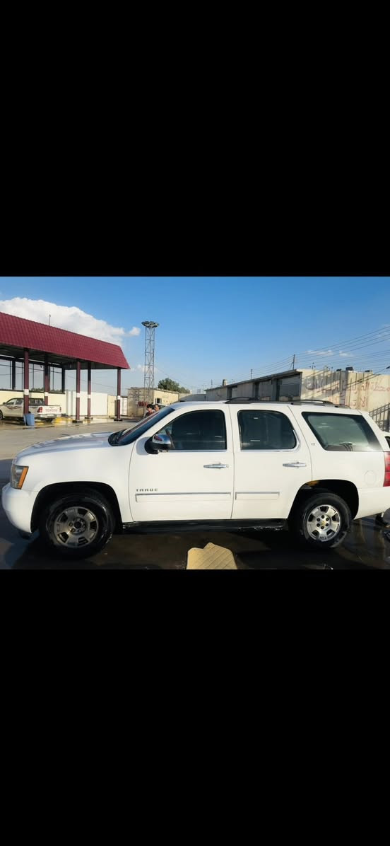 السلام عليكم تاهو 2012 خليجي وكاله الغانم تو ويل المرغوب رقم بصرة مشروع وطني سنويه مجدده مواصفات LT جديده السياره.
 مكينة كير خير من اللّٰه تبريد شغال 3قطع وطخم تاير  حداديه جديد  كهربائيات شغاله تدفئه دواخلها جدد شاشة كامرة دوشمة الكشنات السياره جديده  وجاهزه من كلشي واستخدام شخصي الاتصال *********** مكاني البصره
