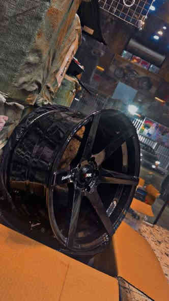 تخم ويل Emotion R Wheels الخسفه القويه وبلوكه قويه جدآ  حجم 18 تو سايز الخلفي 10 ونص امامي 9 ونص سعر التخم جديد غير مستعمل بدون تايرات  فقط 675 الف  ( استخدام يومي / او استعراضات / او وياله دوسات ) 🔥🖤

تايون وليس صيني ❗️💭⚠️

ومتوفر سايز واحد او تو سايز #باليعجبك  #لون_اسود فقط ❗️🤍

يرهم جارجر جالنجر اوباما موستنك نيسان Z  كولف R او كولف عاديه كيا ستنكر Bmw مارسيدس جنسيزز الكوري ب صوره عامه ..  دز نوع سيارتك اجاوبك يرهم او لا 🤍 

بيع فقط قطع محدوده ضاله لا يوجد مراوس مكاني بغداد 

الواتساب 📲👇🏻: ***********
https://wa.me/964***********

متوفر توصيل حصرآ شركة الوسيط 📍 
تاخذ على التخم 40 الف تسعيرتهم لكل محافضات او بغداد
