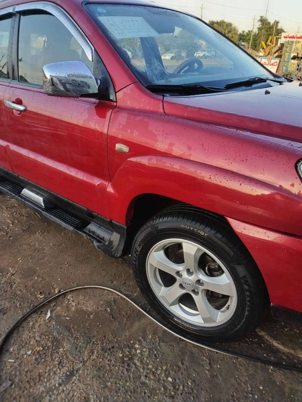 سبورتج للبيع
موديل 2010/ وارد خليجي بلادية على وضع الشركة 
ماشية_ 190
محرك - 2000 دوش
فتحة في السقف 
كوشنات جلد
دشبول اسود
مصبوغة فقط الدعاميتين 

السعر - 115
المكان - بغداد - الكاظمية
للإستفسار التواصل مع الرقم 
***********
