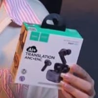 سماعات • إلكترونيات