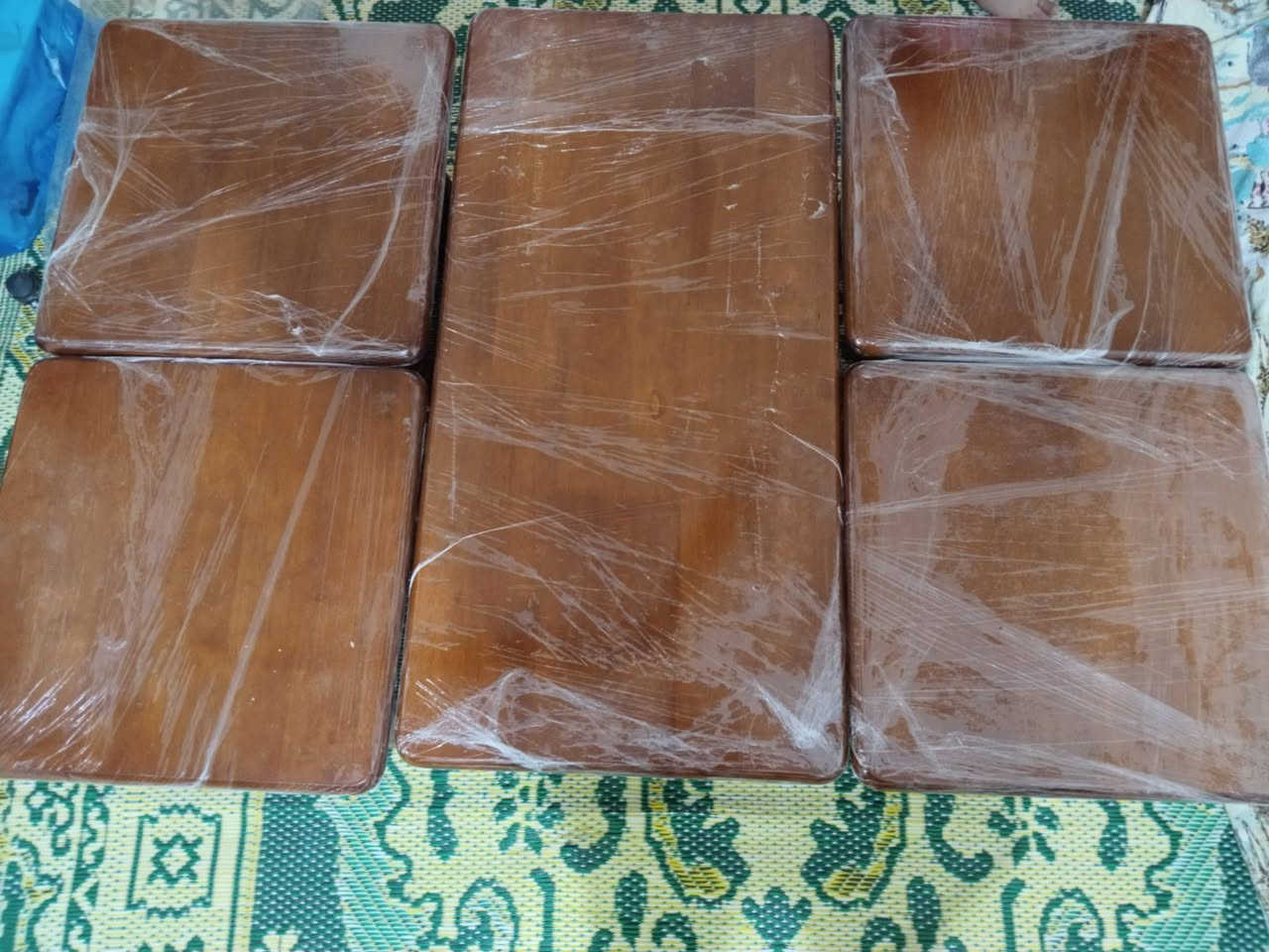 ميوزه طعام صاج تتكبر وتصغر مع الكراسي السعر سعر الميز الواحد 400 وبي مجال والطبلات سيت سعرهن 125 وبهن مجال شرايد فضل خاص مكاني نجف حي السلام


**إذا كنت صاحب هذا الإعلان وتريد حذفه لأي سبب، رجاءا أرسل رسالة إلى الدعم الفني**