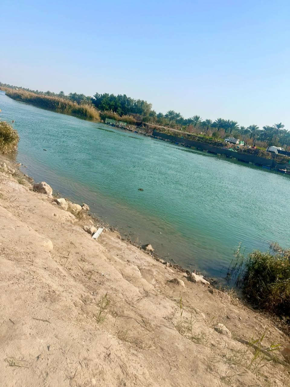 🔅 قطعه للــــــبـيــع  شاطيه🔅🔆
⚜️ المســــاحة⚜️5000متر  دونمين طـابــو  زراعي سند 25 🪐

⚜️ العنــــوان ⚜️  المحاويل  // قريه البوعلوان 

🔆  الــتـــفـــــاصـيــــل  🔆

⚜️الــواجـهـــة : 50 متر  تبليط 

النــــــــــــــزال  100 متر شط 

تبعد القطعه عن شارع حله بغداد  كيلوين فقط 

السعر خاص 

⚜️⚜️⚜️⚜️⚜️⚜️⚜️        

((للاستفســار مراجعـة  المكتب المحامي علي راجي العلواني الكائن في حي 17او الأتصال على الأرقام.🟡🟡📞📞📞♾

*********** 🔆📞

***********
