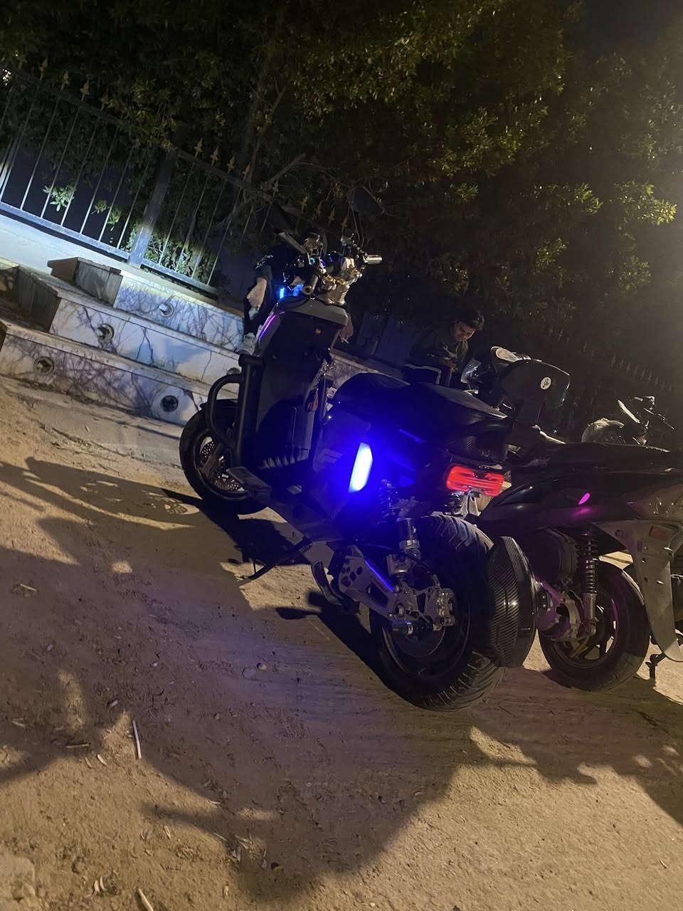 سلام عليكم دراجه f1  يعني اقوه دراجه شحن واسرع هم الدراجه مزوده تزود ستيرن بطح ماجاي بأي دراجه شحن والدراجه مداكرها كاربون فايبر والسرعه طيران دراجه نضافتها 100/100 اي ستفسار راسلني واتس رقمي *********** تجي5 بطاريات كبار بطارياتها نص عمر بس دراجه خير من الله دراجه رايدها ب 700 وبيها مجال قليل عنواني بصره راسلني واتس وادز الموقع
