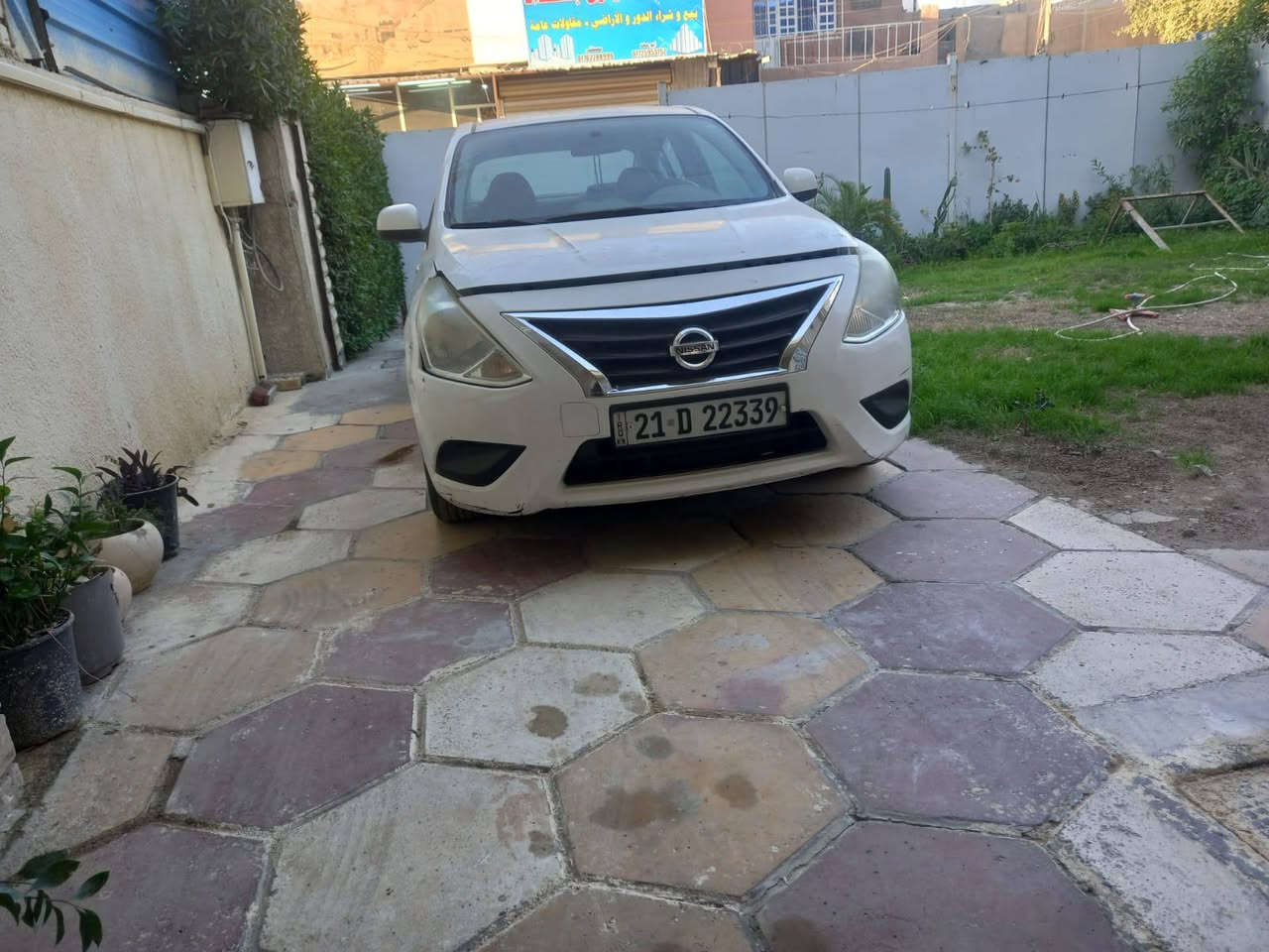 السلام عليكم نيسان سني الهندي موديل 2017 السيارة بيها ملاحظات بسيطة  ***********
