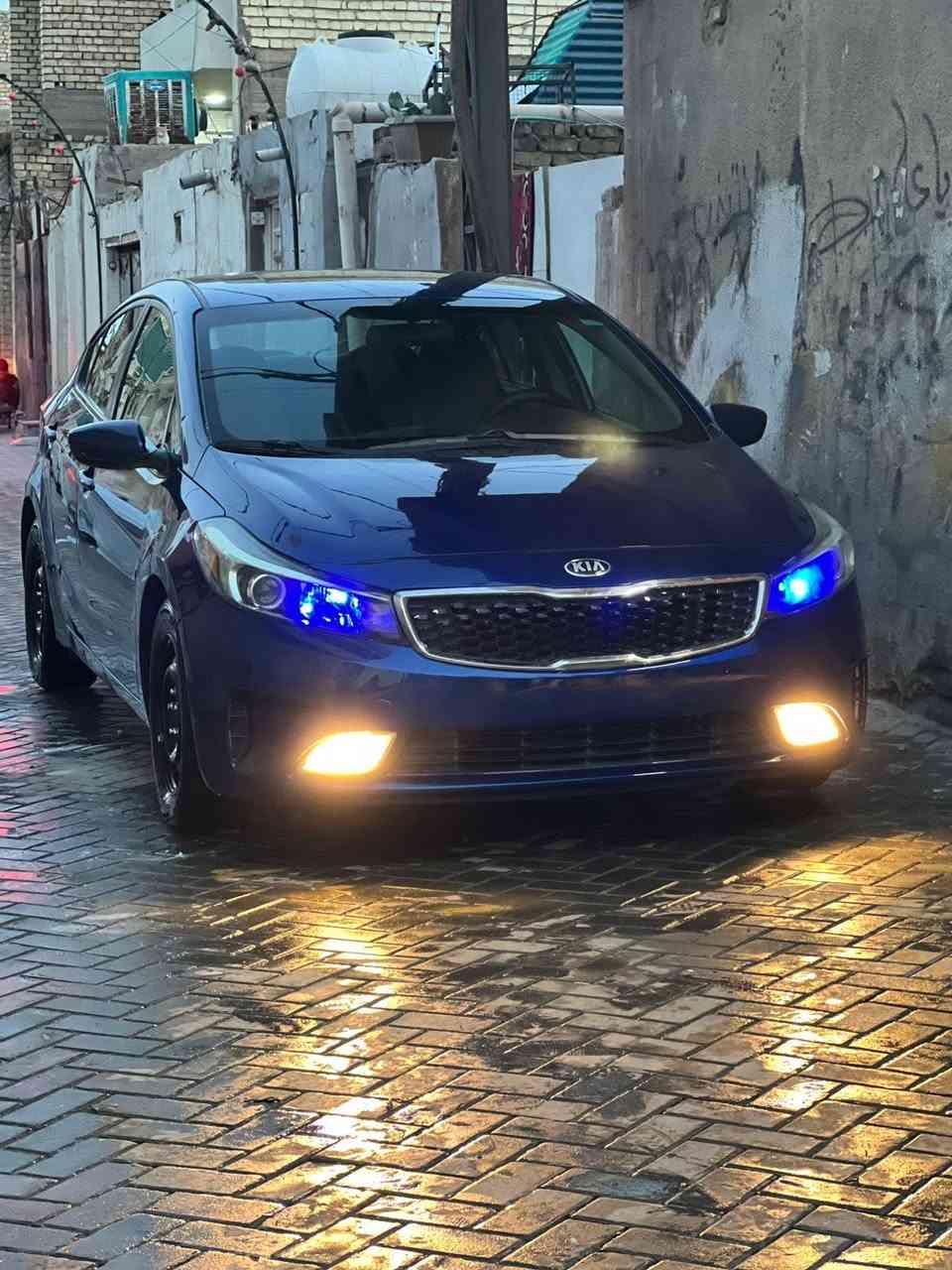 السلام عليكم كيا فورتي 2017 للبيع  مكينة دوش 2000 كير at ماشية 63 قطعتين مبدله. السيارة نضيفة ومعتنين بيها للتواصل خاص او على الرقم التالي ***********
