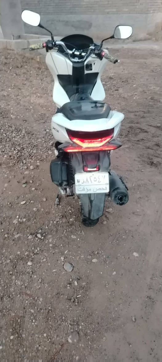 ماطور pcx جيل ثالث ياباني نظافة فول للبيع 
تواصل ماسنجر أو الاتصال على الرقم ***********
