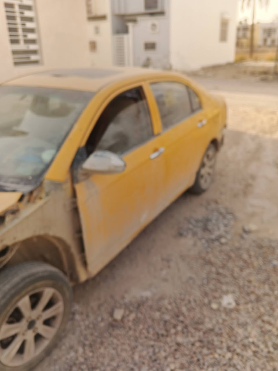 السلام عليكم سياره ليفان للبيع محور كير ومكينه كورله السياره عطلانه ابيع كوم حديد  سعره 15 ورقه قفل ***********
