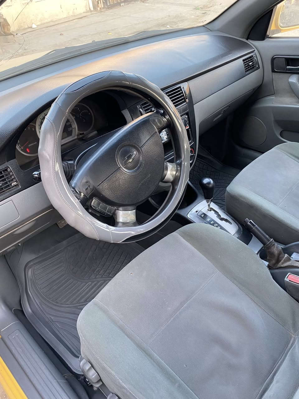 السلام عليكم  اوبترا موديل 2011 والسيار جاهز من مكينه و حدديه و تخم تير   و كير و السيار تبديل  جملغه  الايمن و الرقم   ***********
