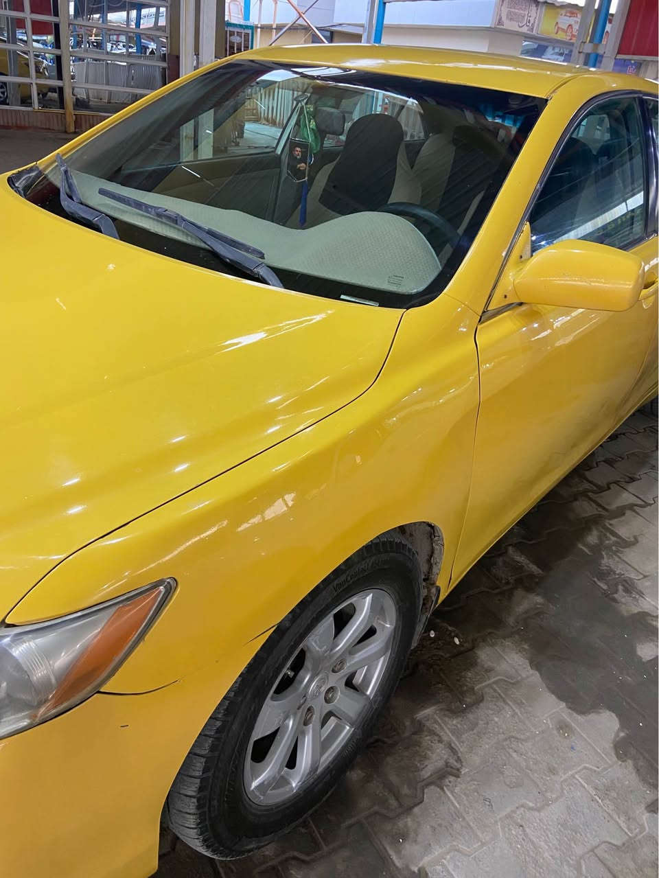 كامري موديل ٢٠٠٧ مصبوغه عام وبيه ضربه خلفيه سعرها ٥٣ بيها مجال بسيط مكاني نجف حي ندا مصفره هيه وغرمات *********** النجف, العراق
