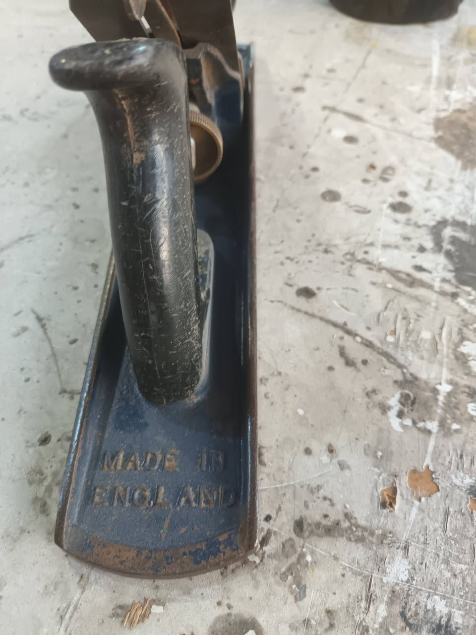 من رخصة الادمن المحترم رندة انكليزي نظيفة حيل سعره ٥٠ الف قياس ٥ ريكورد *********** يوجد توصيل بغداد ومحافظات
