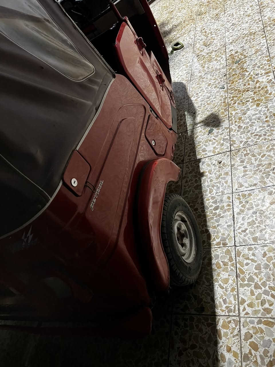 تكتك للبيع موديل 21شهر 9وراق  كشره شوف لعين محرك مجفت شراي يتصل ***********
