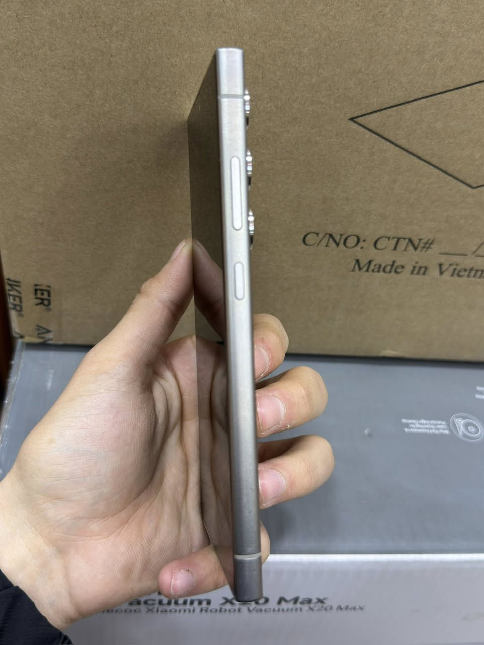 سامسونك s24
لون رصاصي بدون كارتونه
ذاكره 512 جهاز نضيف
مكاني بغداد 
***********
