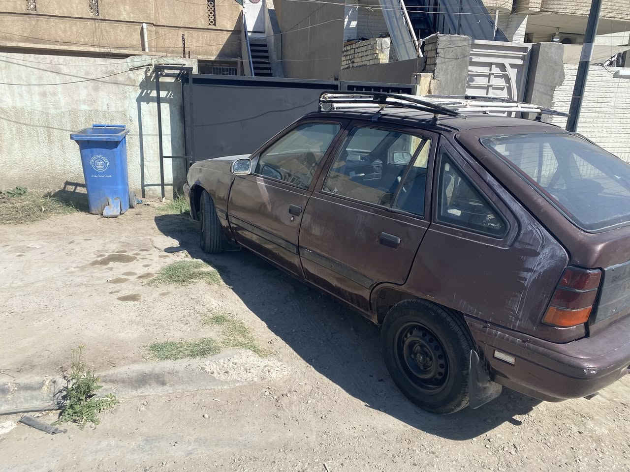 السلام عليكم ورحمة الله وبركاته لمنز للبيع رقم ديالى سنويه 30 بسمي المكينه تبخر والصدر تعبان قفل 18 بدون عمله العنوان بغداد حي الخضراء ***********
