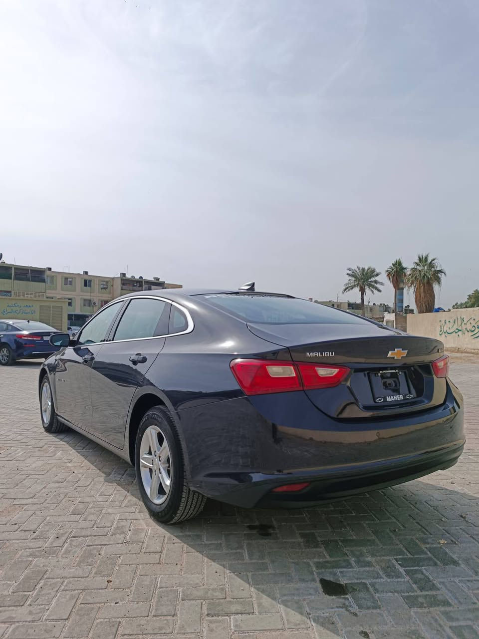 سلام عليكم 
للبيع 
شوفرليت ماليبو 
المودي ------2025 
اللون______ ازرق ميتاليك 
نوع المحرك _____. 5-1 تيربو 
العداد---------------- 900 ميل يعني جو الألف زيرو 
حادث السيارة ____  مكفول من الشاصي واللغد والصبغ 
فقط بارد جاملغ أمامي جهة السايق وطرف البنيد كلش قليل 
بدون رقم تترقم جميع المحافظات عدا الإقليم 
ارباك ستيرن فقط 
صور الحادث مرفقه بالمنشور 
لمعرفة السعر 
اتصل واتساب موجود وخاص موجود 
***********
***********
