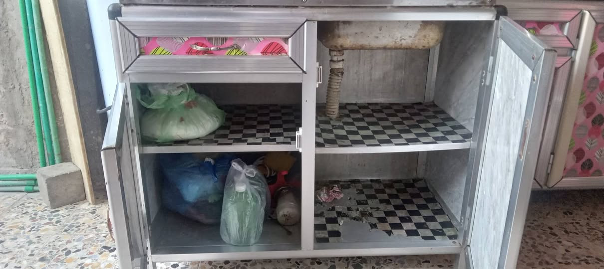 السلام عليكم عندي غراض للبيع
كاونتر نظيف كلش 3قطع سعره 250 بي مجال قليل
خلاط كهربائي نظيف وشغال سعره 20 بي مجال
خلاط كهربائي يدوي سعره 15 بي مجال
قفص حديد مال بلابل سعره 10
مكاني كرغوليه سايد الواحد خلف مول الامراء مامتواجد علنت اتصل رقمي ***********
