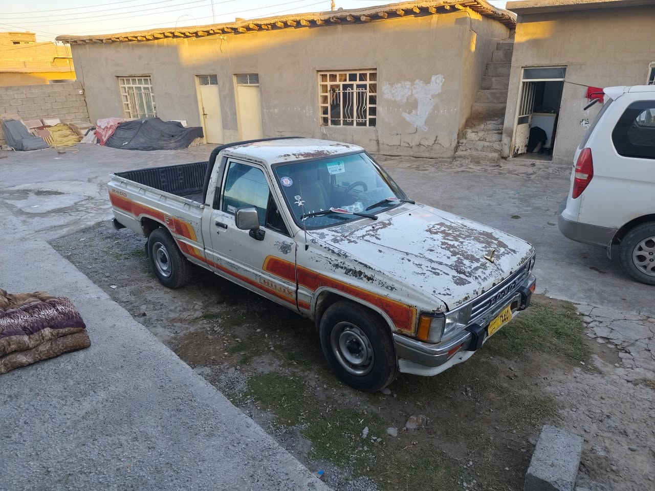 للبيع بيكب موديل 88 وضع الشركة مكفولة من الصبغ محرك معمر جديد محرك 2400 كير 5 رقم نينوى صدامي سنويه صداميه شرط التحويل السعر 40 تفاصيل اكثر اتصل ***********
