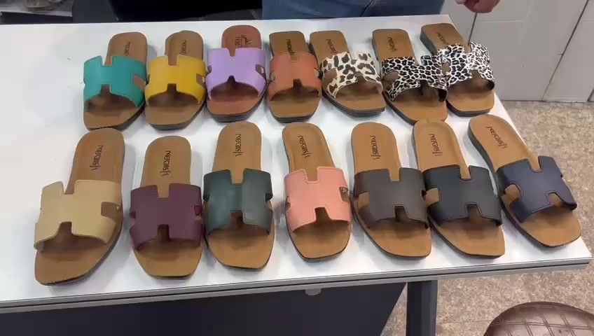 فقط ٢٦ الف 😍🤩
تحطيم الاسعار
شحاطه نسائي جلد هرمز
قياس ٣٧_٤١
١٥ الون متوفر
***********
***********
رابط الواتساب
‏ https://chat.whatsapp.com/KSdnr3NAopB904CXF5QIFC
