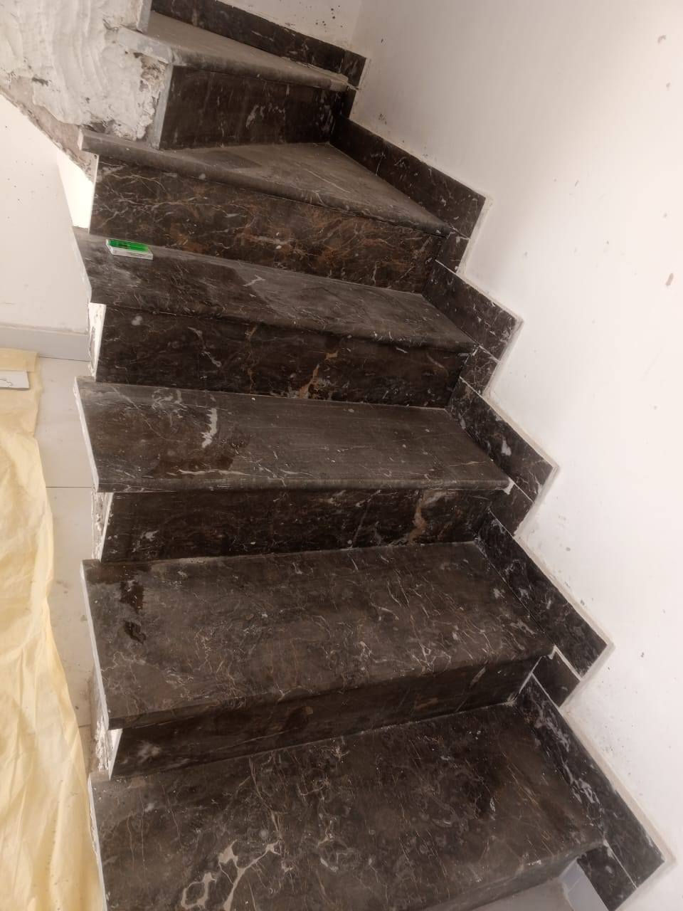 اسلام عليكم خلفه سيراميك متفرغ حالين 
ناصريه مركز ***********
