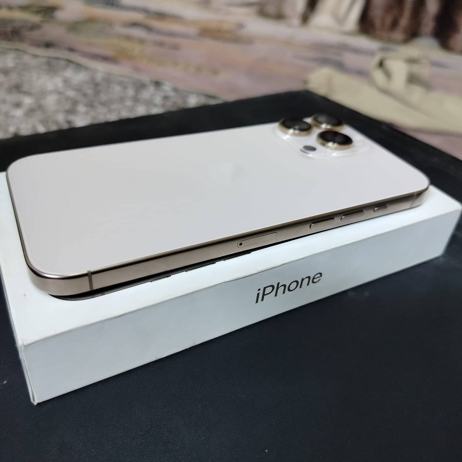 يالله السلام عليكم ورحمة الله 
آي فون 16 برو ماكس عربي شرق اوسط 
مكفول الجهاز من الشخط 
بطارية ٩٥ عدد دورات الشحن 277
بعدة داخل الضمان سعر الجهاز ١٤٠٠ وبي مجال بصيط مكاني بغداد الحسينية مال راشدية***********
