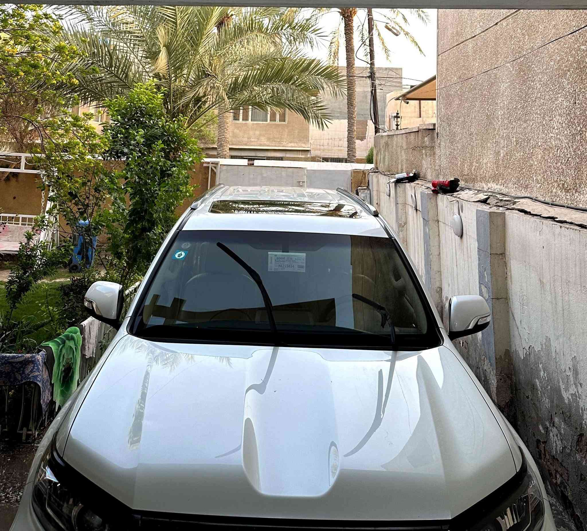 السلام عليكم
من رخصة الادمن المحترم

تويوتا برادو TXL موديل 2021 

•   🛣️  السيارة ماشيه115 الف كيلو
------------------------------------------------------------ 

✅ المواصفات :

▪️ الوارد: وكالة ساس
▪️ قياس الويل : 20 إنچ 🛞
⚙️ المحرك: 6 سلندر 4000 سي سي
دفع رباعي (4WD)
• كير أوتوماتيك 6 سرعات
• نظام Multi-Terrain للطرق الوعرة
• دبل ثقيل وخفيف
• شاشة وسطية + نظام ملاحة 🗺️
• مقاعد جلد (حسب الفئة)
• كاميرا خلفية + حساسات أمامية وخلفية 📸
• نظام دخول وتشغيل بدون مفتاح (Keyless)
• مثبت سرعة
• نظام الحفاظ على المسار
• تحذير النقطة العمياء
• نظام فرملة طوارئ
• إضاءة LED
• مكيف أوتوماتيك ثنائي/ثلاثي ❄️
• ثلاجة أمامية
• مرايا كهربائية مع طي
• شاحن USB + بلوتوث
للاستفسار التواصل خاص او على الرقم 
***********
