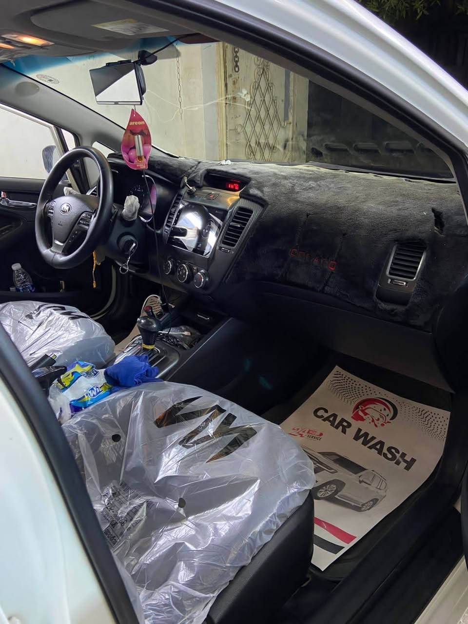 السلام عليكم سيراتو موديل 14 شركه البخيت
رقم اربيل الجديد بسمي شرط التحويل
هزه جديده سنويه ل27
سياره ماشيه 120 الف كيلو
شرط الجرص ب120
السياره بيها بنيد وجاملغ اليمنه تبديل وصبغ
شاصي لغد مكفول
ايرباكات سليمه
كير مكينه مكفولات
صدر خلفي امامي جاهز
تايرات جاهزه
دسكات خلفي امامي جديد
منضومت البانزين عليها ادامه كامله قبل يومين
دهن مكينه جديد
مواصفات السياره
فتحه
مري شفط
اشاير بلمري
حساسات امامي خلفي
قطعتين تبريد
شاشه كامره دوار
شفتات بلستيرن
بجم لد
بكلايت لد
مودات قياده
تحكمات ستيرين جهتين
السياره كلش نضيفه وبلعافيه ع الي ياخذها
جاهزه مابيها اي مصرف شرط الفحص ولتراي
مكان السياره حي العامل او المحموديه
السعر ب125 وبيها مجال حك الجيه
اتصال ممتواجد ع النت
***********
