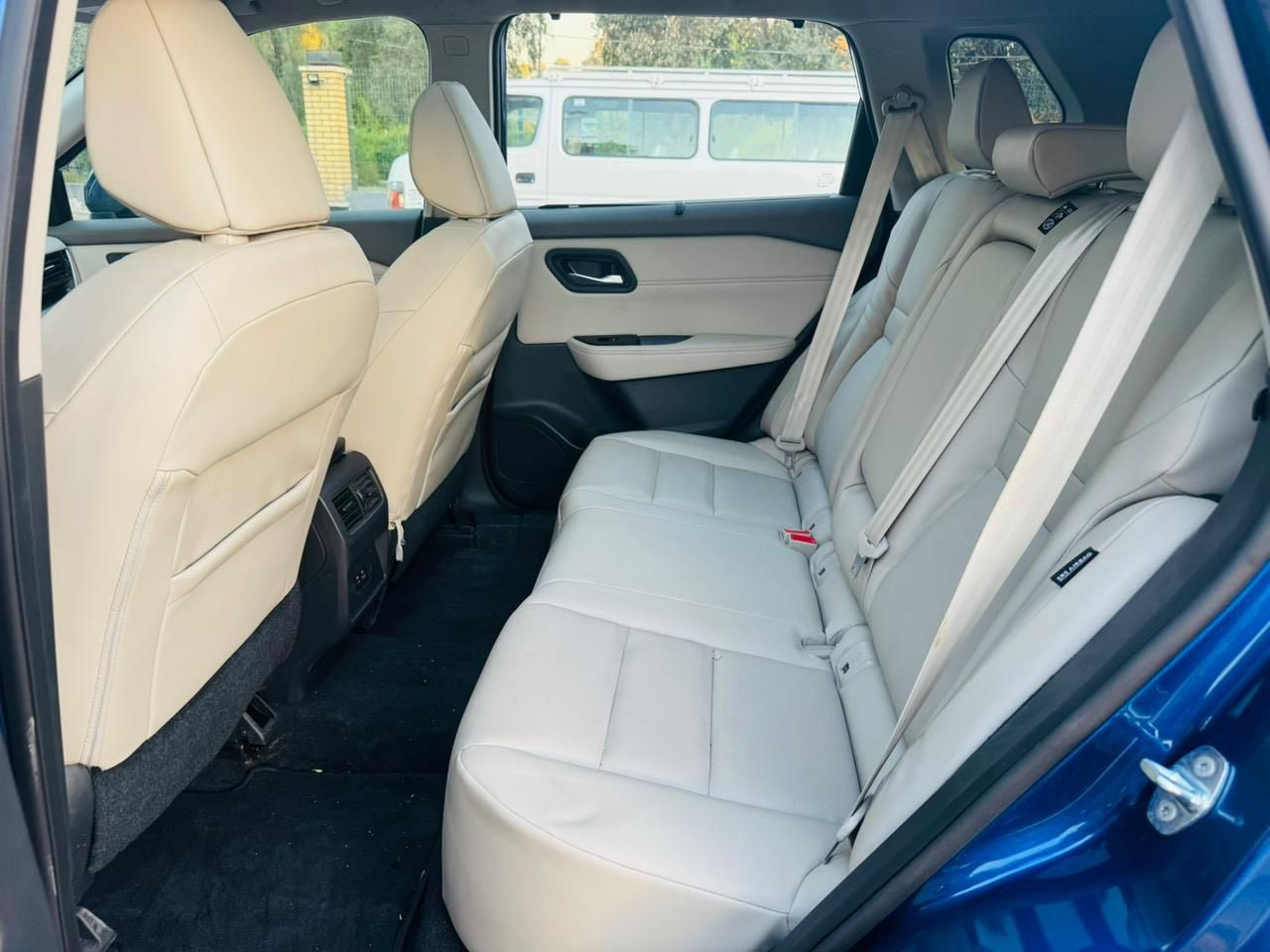 للبيع للبيع
نيسان روج
رقم اربيل مميز
فوووووووووول موصفات
حادث موجود بالمنشور 
بدون ايرباك
مكانه المنصور
***********
*********** 
السعر 190 ورقه
