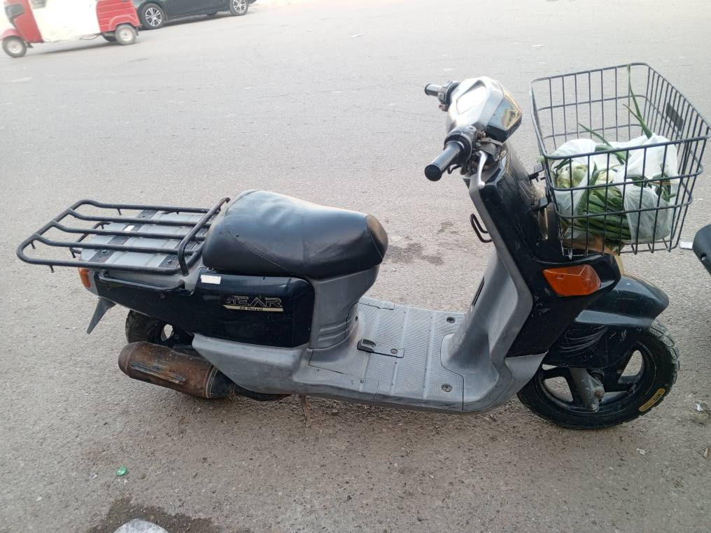 بيكم سرعة 60 لون زيوتني محرك بلادي ناعم كفرات اصلي ياباني تايرات جدد كابريتر اصلي دراجة جديدة السعر 400 وبيه مجال للاتصال *********** بغداد, العراق
