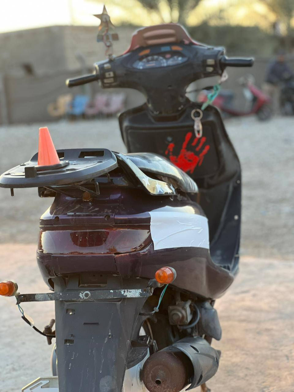 سلام عليكم دراجة للبيع المكان الدوانيه الحمزه الشرقي كفارات كامل ماعيز شي دراجة مامفتوح مكلف بنشر ***********
