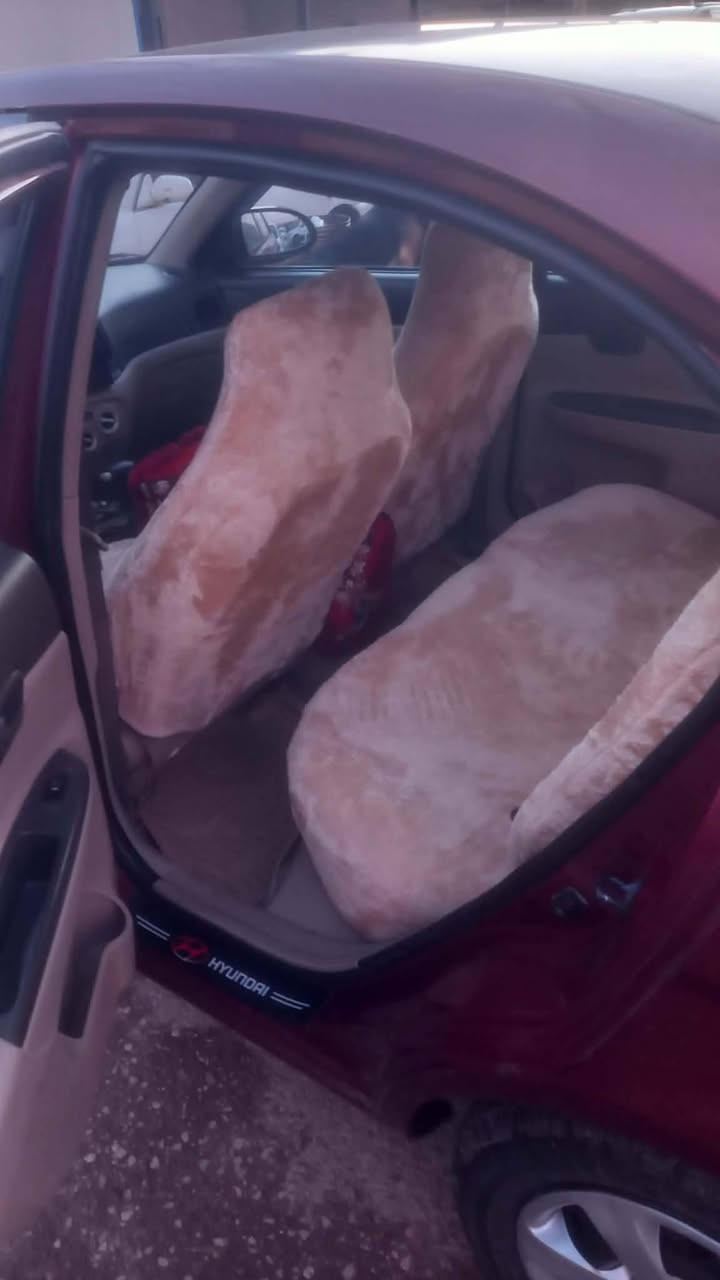 السلام عليكم اكسنت للبيع ٢٠٠٧ باقي التفاصيل الاتصال علا هذا الرقم *********** السياره بسمنه هزه ورقم جديد محرك وكير شرط طخم تاير جديد طخم جديد
