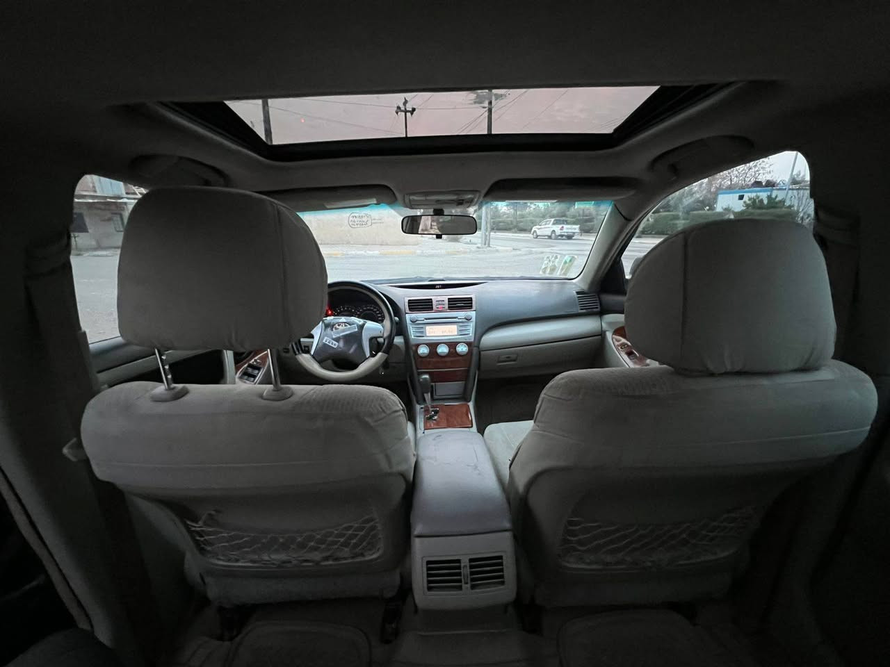 سياره كاميري موديل ٢٠٠٩ گير ومكينه شرط طخم الصدر و الوره جديد اربع قطع صبغ بدون دواخل سياره باسمنه شرط التحويل رقمه جديد سنويه جديد تاياته جديد سعر 87ورقه وبي مجال عنوان كركوك رقم موبايل *********** كركوك, العراق
