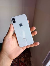 آيفون اكس • ٦٤ • بطارية ١٠٠